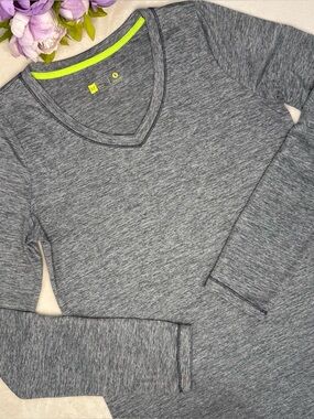 Xersion Heather Gray Long Sleeve Active Top